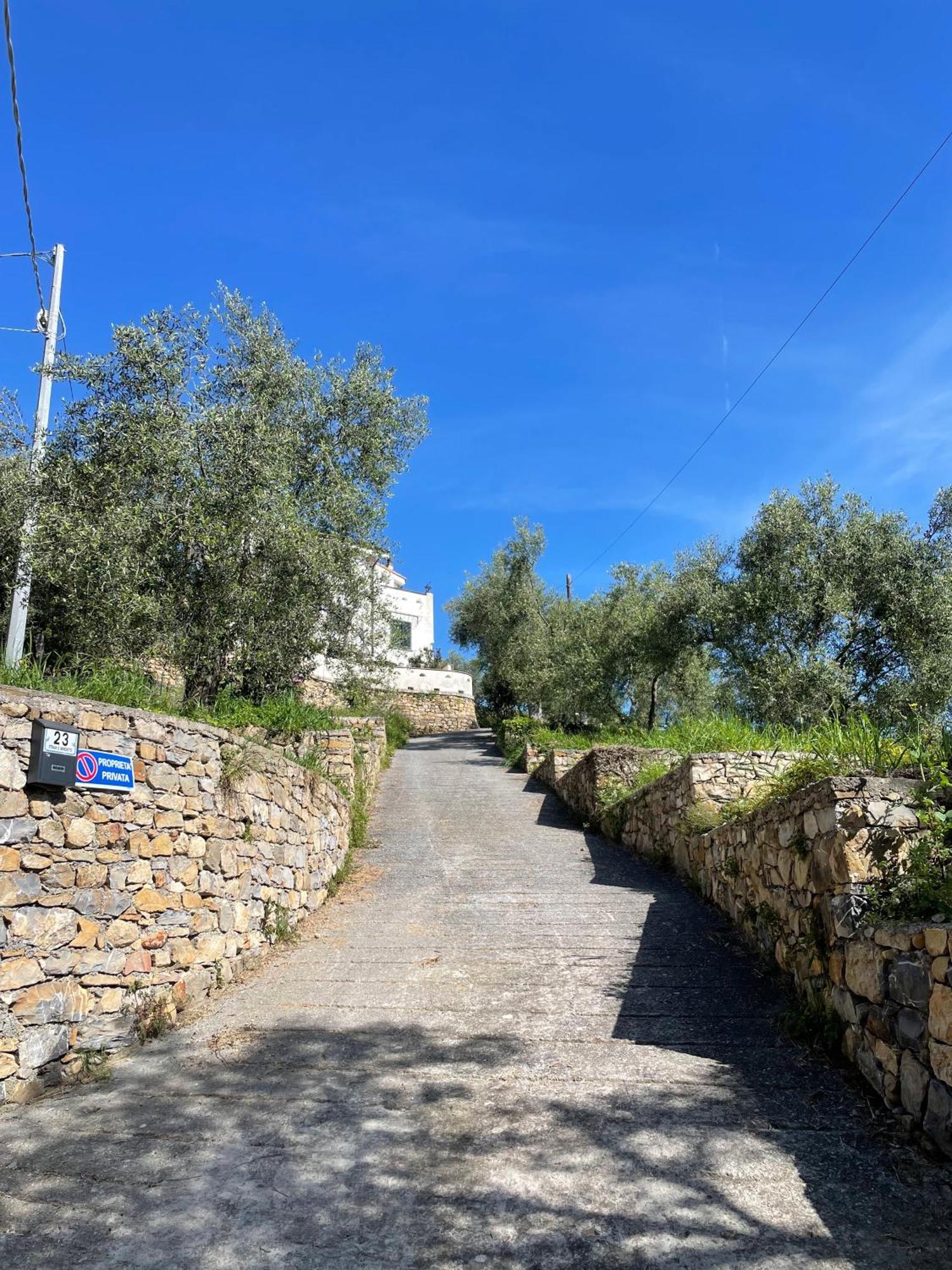 La Casa Dell'Ulivo Villa Imperia Exterior photo